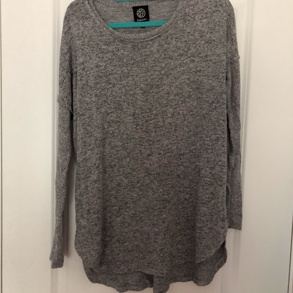 Bobeau sweater rounded hem gray long sleeve